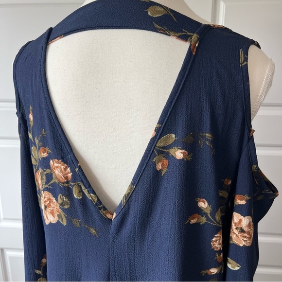 Altar'd State Floral Cold Shoulder Dress Ruffle Hem Navy Blue Peach Roses Large‎ - Picture 4 of 7